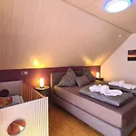 Apartment Pflueger Mit Terrasse