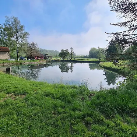 Pflueger Mit Terrasse Apartmán