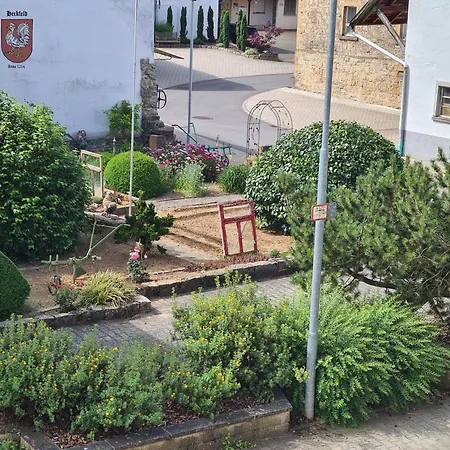 Pflüger Mit Terrasse * Lauda-Königshofen